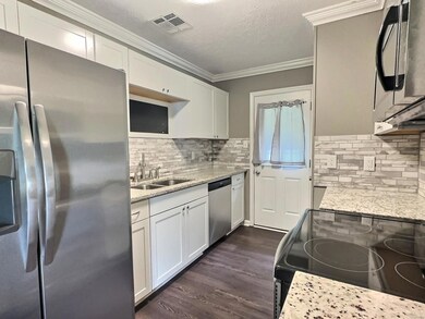 237 Clubview Dr, Prattville, AL 36067 - photo 4