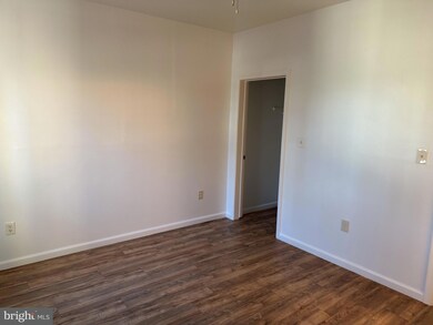 18412 Woodland Dr unit APARTMENT A, Triangle, VA 22172 - photo 6