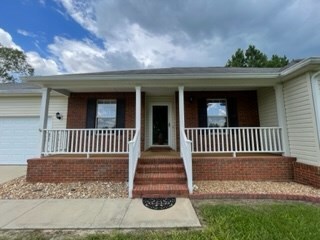 142 Pebble Hill Dr N, Tifton, GA 31793 - photo 2