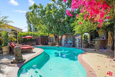 17419 Cohasset St, Van Nuys, CA 91406 - photo 5