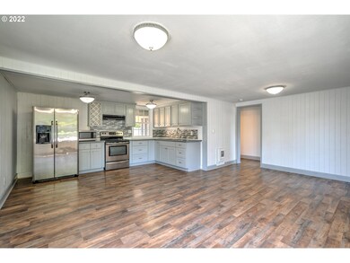 416 SW 3rd Ave, Canby, OR 97013 - photo 5