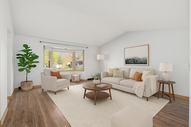 663 Macomb Ave NW, Grand Rapids, MI 49534 - photo 2