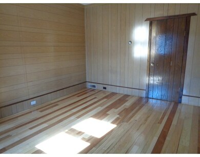 98 E Main St unit 5, Orange, MA 01364 - photo 4