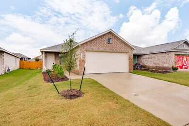 1119 Barbary Fields St, Forney, TX 75126 - photo 2