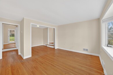 1936 Longvue St, Yorktown Heights, NY 10598 - photo 5