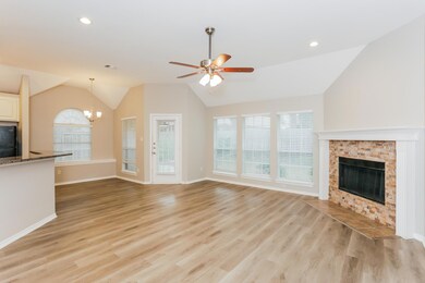 720 Tradonna Ln, Hurst, TX 76054 - photo 3