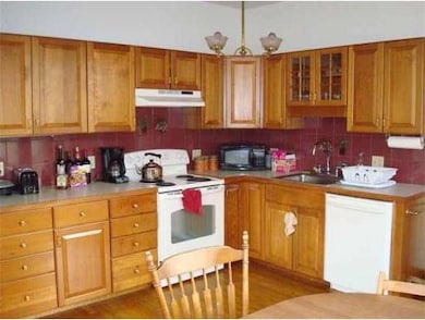 2 Pomeroy Terrace unit 2, Northampton, MA 01060 - photo 6