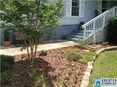 LANDSCAPED YARD