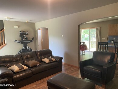 118 Murphy Cir, Bushkill, PA 18324 - photo 4