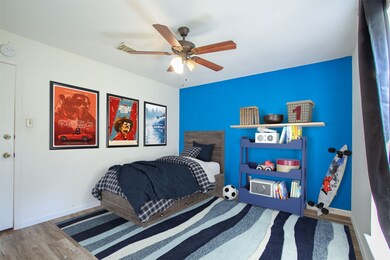 7246 Shady Corners Ln, Houston, TX 77040 - photo 4