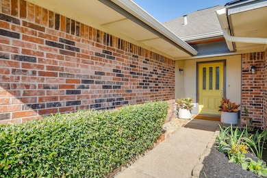 7512 Westwind Ct, Fort Worth, TX 76179 - photo 3