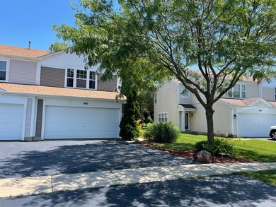 490 Wedgewood Cir unit 3, Lake In the Hills, IL 60156 - photo 3