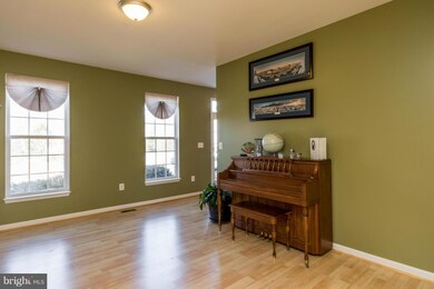 6033 Hot Spring Ln, Fredericksburg, VA 22407 - photo 5