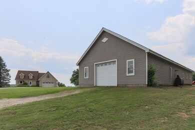 Horse barn & work shop