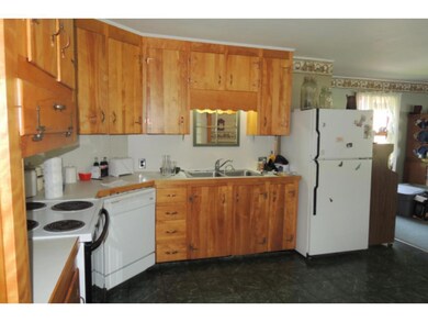 101 Water St, Albany, VT 05820 - photo 6