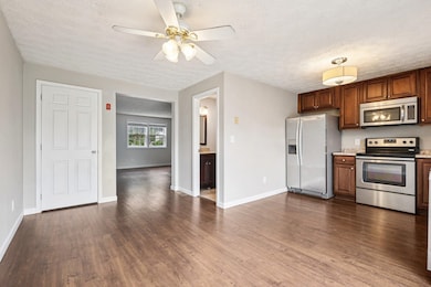 272 Winding Pond Rd unit 272, Londonderry, NH 03053 - photo 4