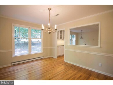 1518 Sheffield Ln, Pottstown, PA 19465 - photo 6