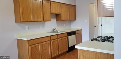 12629 Kempston Ln unit 15, Woodbridge, VA 22192 - photo 5