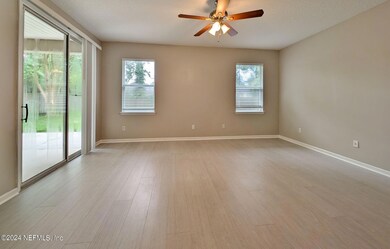 1459 Walnut Creek Dr, Fleming Island, FL 32003 - photo 6