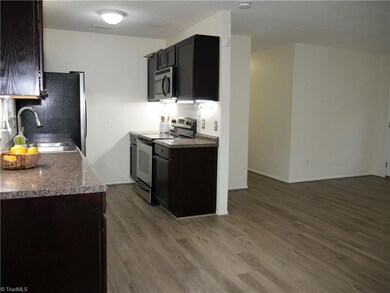 353 Ridgecrest Dr, King, NC 27021 - photo 6