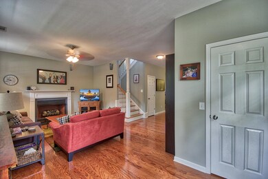 Living Room 4