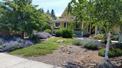2312 Parkhill Place, Medford, OR 97504 - photo 5