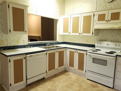 1452 Essex Mill Rd, Dunnsville, VA 22454 - photo 7