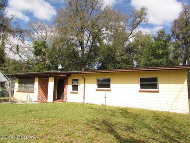 8343 Parr Ct N, Jacksonville, FL 32216 - photo 2