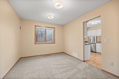 14030 Dartmouth Path, Rosemount, MN 55068 - photo 4