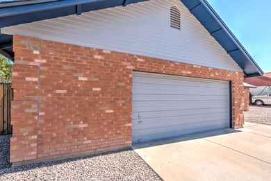 6348 E Fairfield St-2