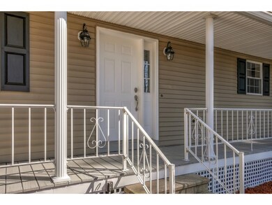 18 Robert Dr, Nashua, NH 03063 - photo 2