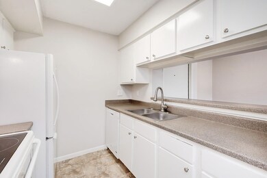 10110 Forum West Dr unit 128, Houston, TX 77036 - photo 6