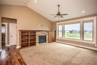 7801 NW 96th St, Johnston, IA 50131 - photo 5