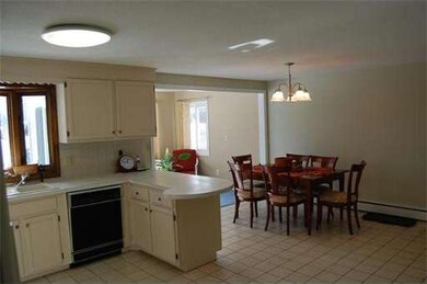 3 Hendel Dr, Holyoke, MA 01040 - photo 3