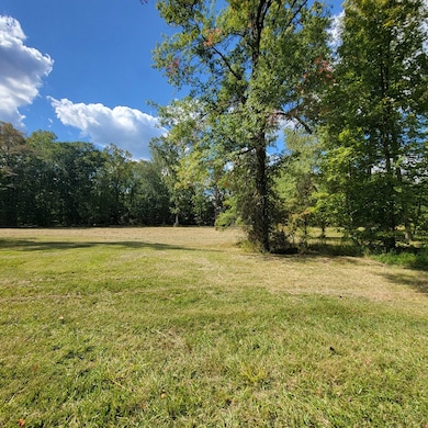 0 Rd unit 55572, Princeton, WV 24740 - photo 3