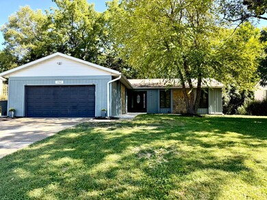 1762 Lockbourne Dr, Cincinnati, OH 45240 - photo 2