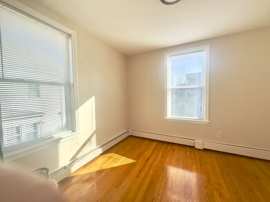 29 Chase St unit 2B, Lynn, MA 01902 - photo 3