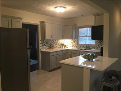 1301 N Jefferson St, Muncie, IN 47303 - photo 3