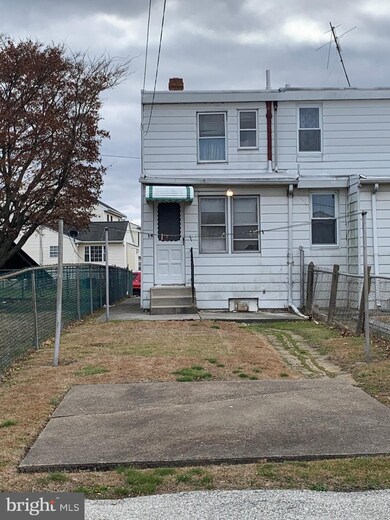 1422 E 13th St, Crum Lynne, PA 19022 - photo 4
