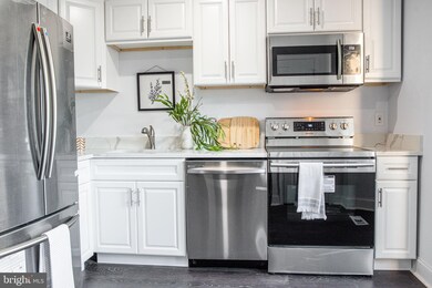 6008 Saint Moritz Dr, Temple Hills, MD 20748 - photo 4