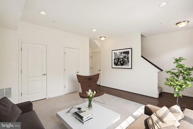 18320 Woodhouse Ln, Germantown, MD 20874 - photo 4