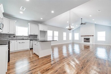 1408 Lexington St, Weatherford, TX 76086 - photo 5