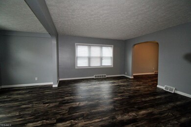 Open floor plan!