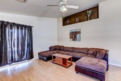 1405 W 18th Ave-7