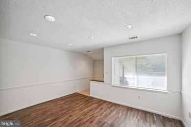 18106 Windsor Hill Dr, Olney, MD 20832 - photo 5