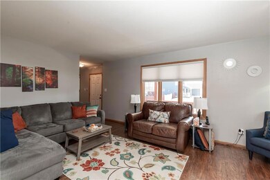 2324 E Marion St, Des Moines, IA 50320 - photo 4