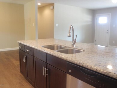 6932- Kitchen Peninsula