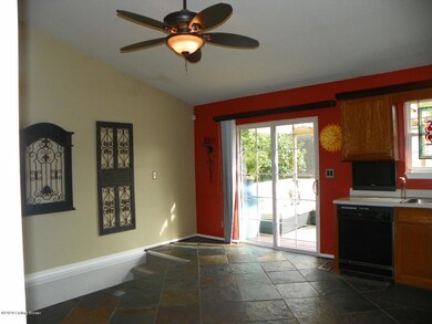 8705 Nansen Ct, Louisville, KY 40228 - photo 4