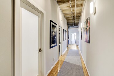 The long gallery entry makes a dramatic first impr