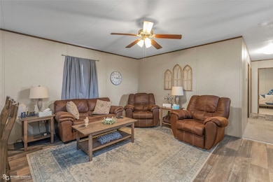 1048 Merritt Mountain Rd, Many, LA 71449 - photo 5